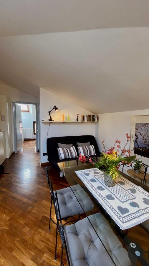 Antico Borgo Apartment Desenzano del Garda Exterior foto