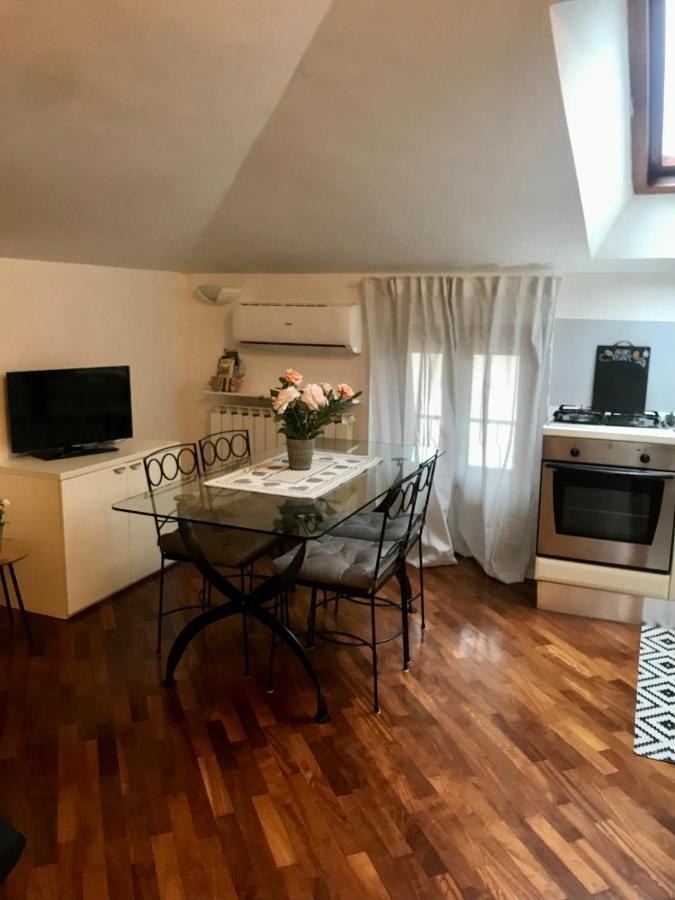 Antico Borgo Apartment Desenzano del Garda Exterior foto