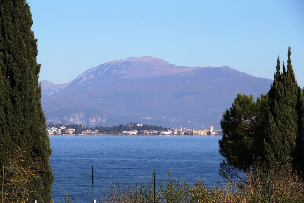 Antico Borgo Apartment Desenzano del Garda Exterior foto