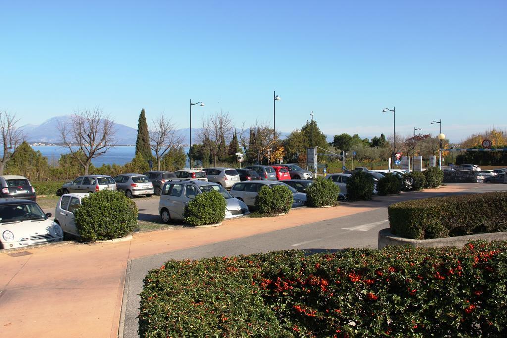 Antico Borgo Apartment Desenzano del Garda Cameră foto